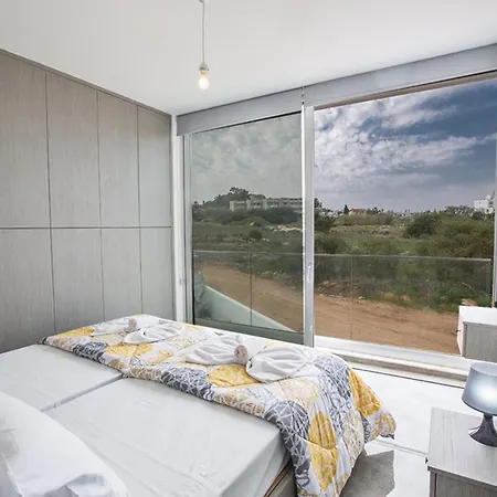 Βίλα Rent Your Dream Holiday And Look Forward To Relaxing Beside Your Private Pool 1559