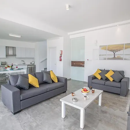Rent Your Dream Holiday And Look Forward To Relaxing Beside Your Private Pool 1559 Protaras